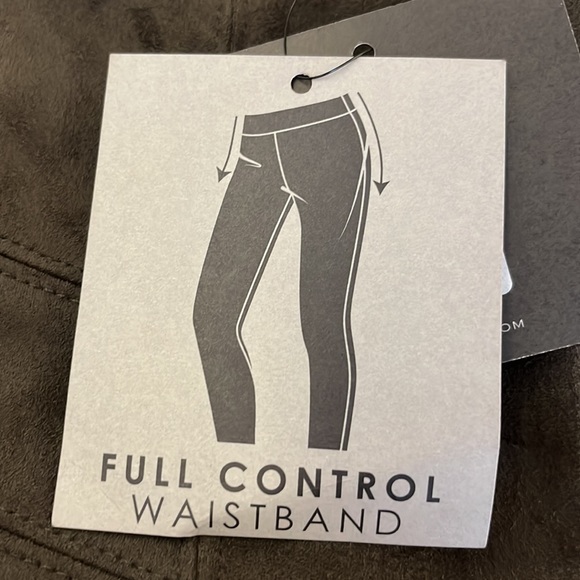 SOLD - NWT Marc New York Andrew Marc Olive Green Velvet Fake Gold Buttons Pants - Picture 8 of 8